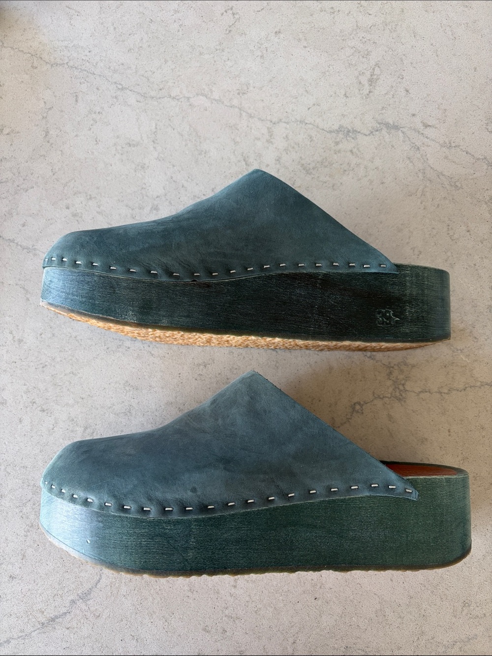 Bryr “the bean” clogs